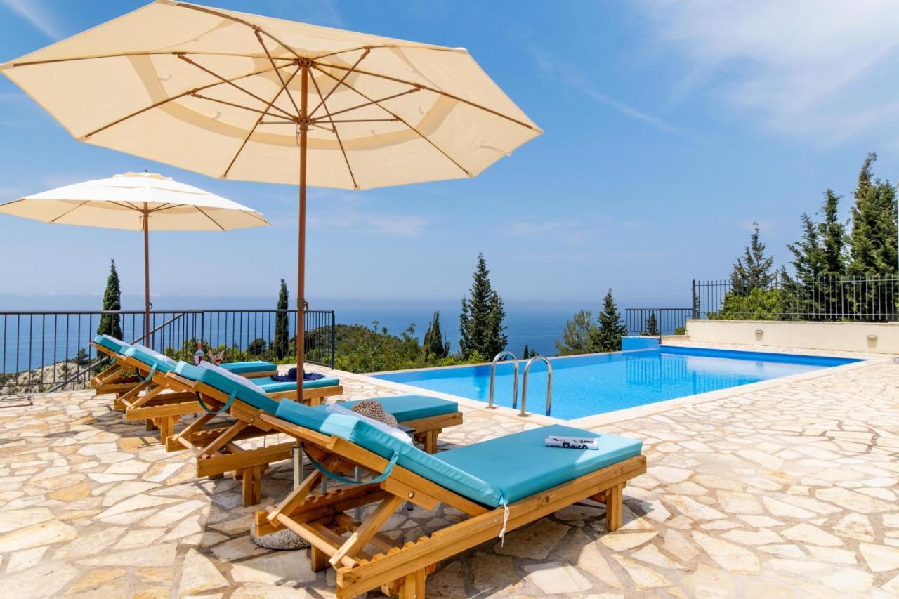 Sapphire Blue Villa Kalamitsi  Bagian luar foto