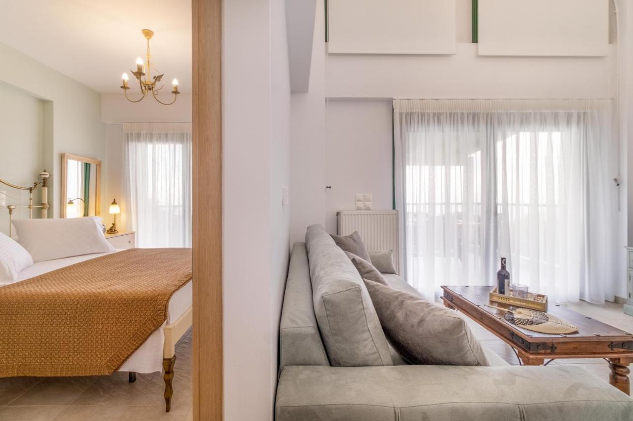 Sapphire Blue Villa Kalamitsi  Bagian luar foto