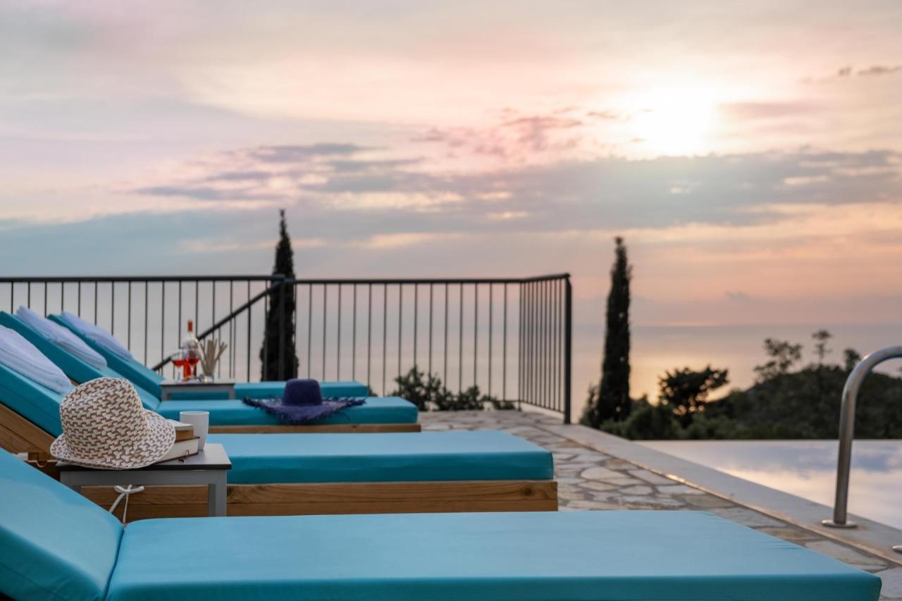 Sapphire Blue Villa Kalamitsi  Bagian luar foto